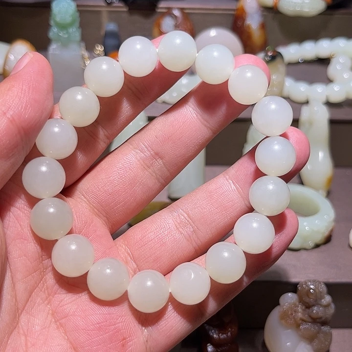 小***叶和田玉未镶嵌手链