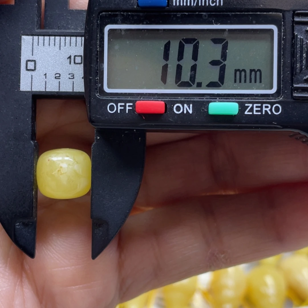 【闪购商品】裸石蜜蜡未镶嵌38杂