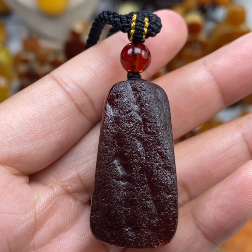 【闪购商品】琥珀颈饰未镶嵌