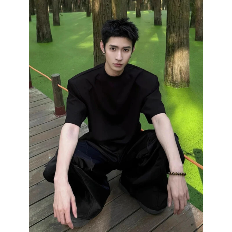 黑色垫肩短袖T恤男夏季衣服痞帅高级感男装重磅男生小领口半袖潮