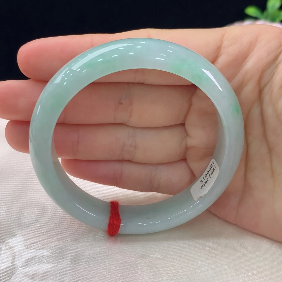 翡翠手镯未镶嵌缅甸A货翡翠 种水绿56 57