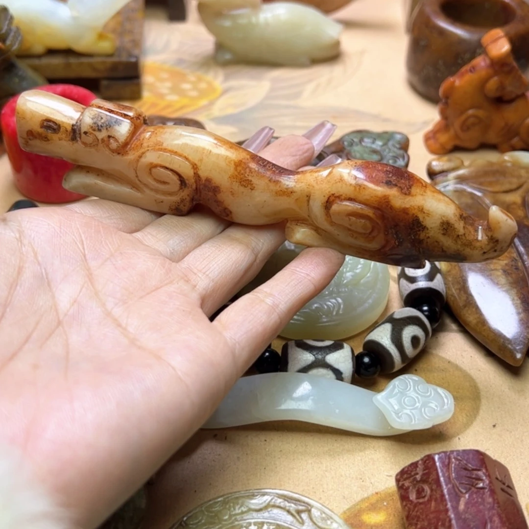 【闪购商品】蛇纹石玉颈饰未镶嵌