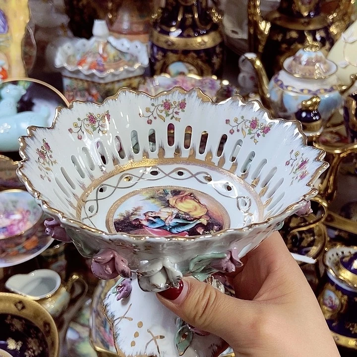 碗微瑕…………………………………………