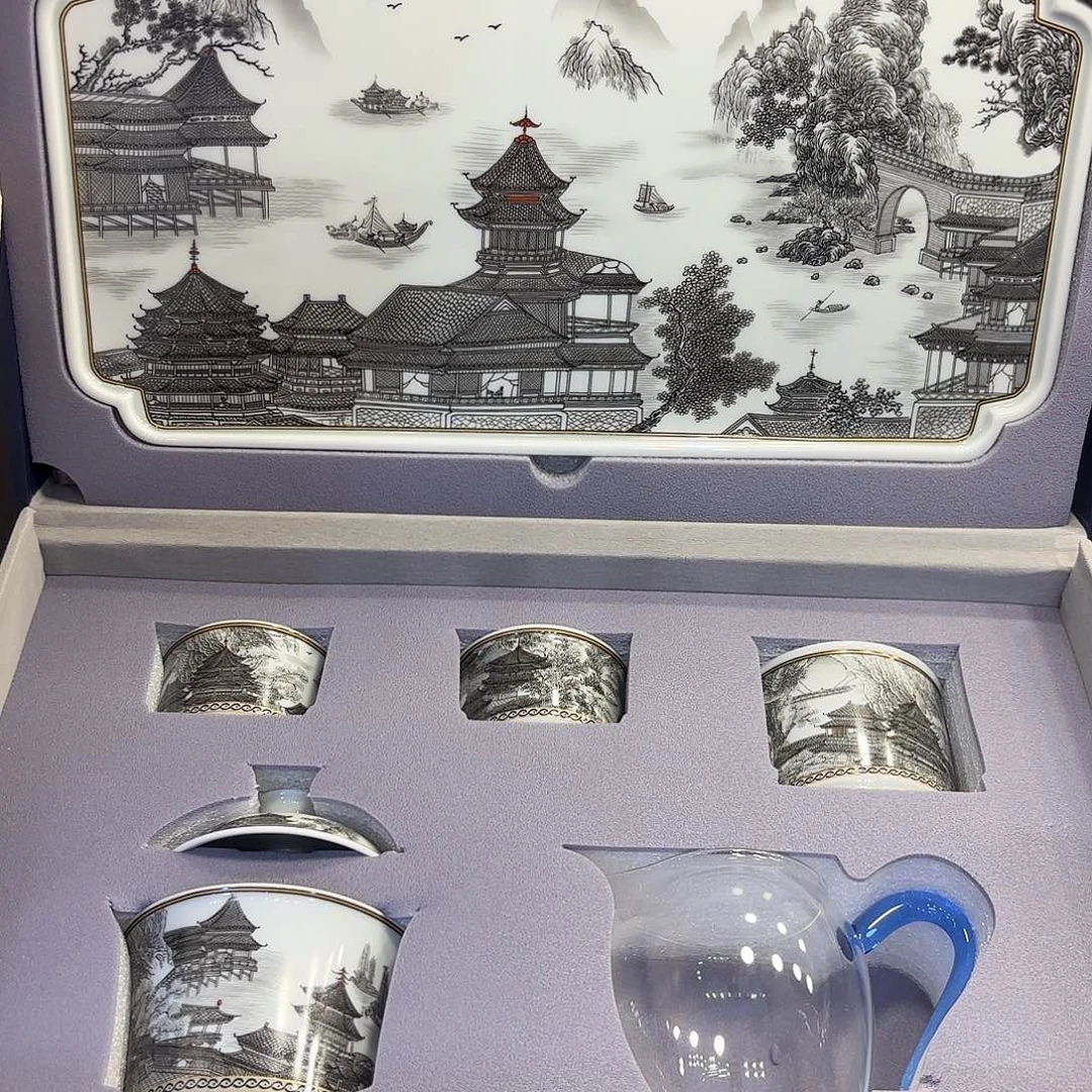 杯子泥**生景德镇陶瓷艺术
