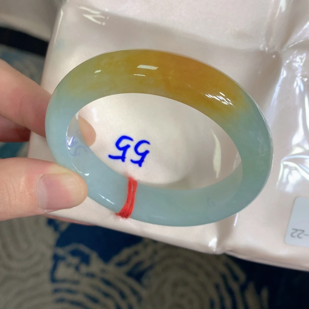 翡翠未镶嵌手镯翡翠