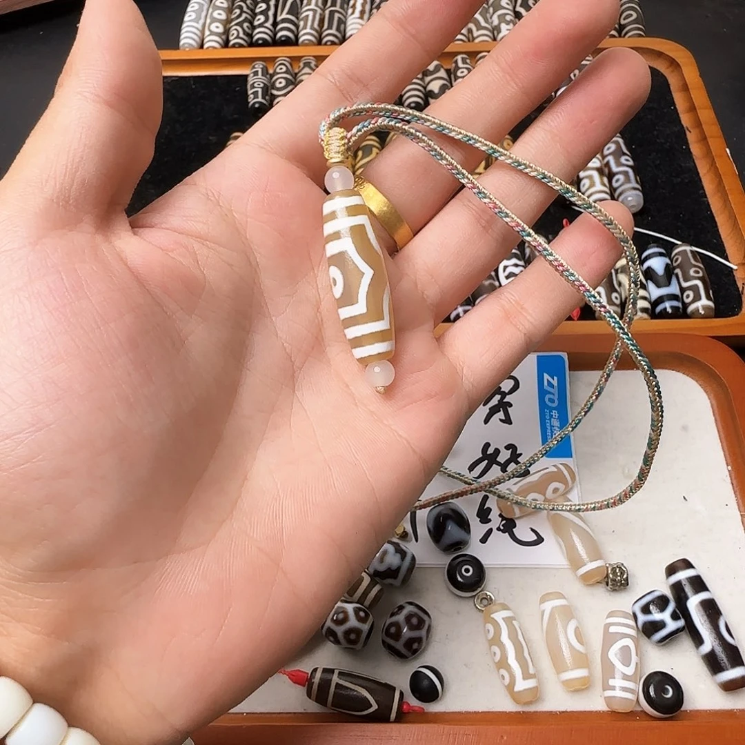 无非金属哈****哈石运99999999999999