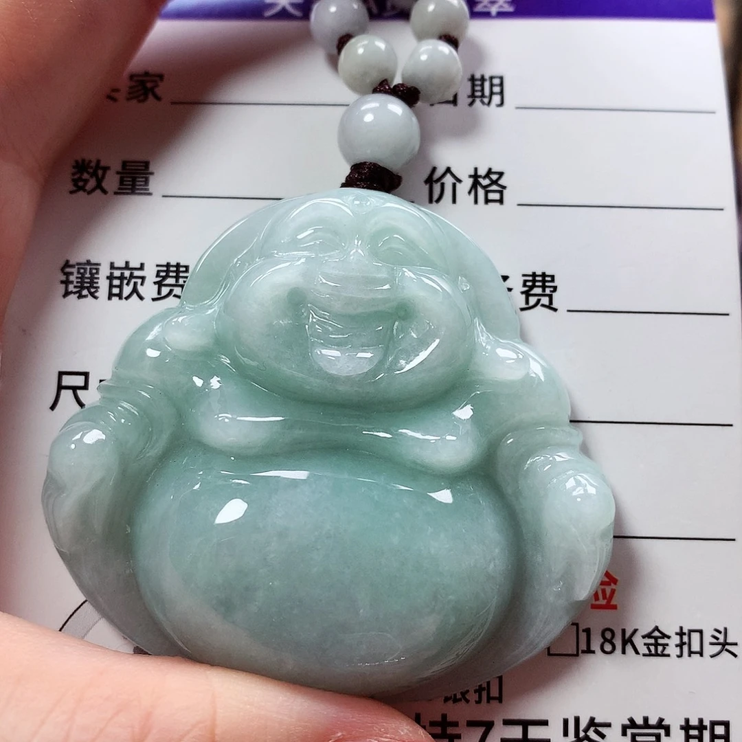 翡翠颈饰未镶嵌佛公