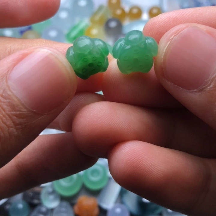 未镶嵌定制翡翠挂件