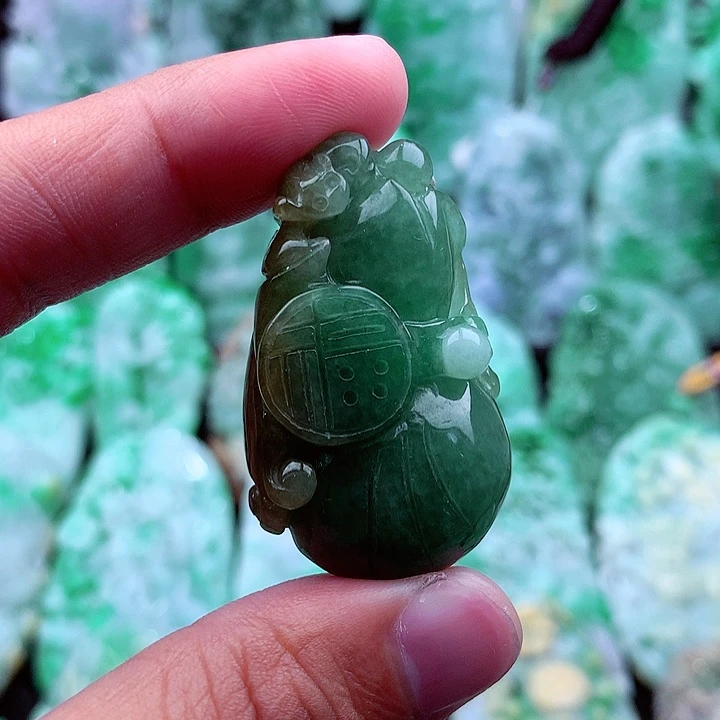 翡翠吊坠(不含链)未镶嵌