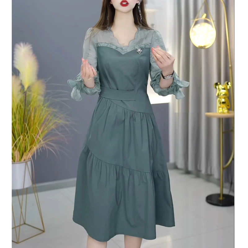 2025春夏新款时尚气质连衣裙女洋气收腰显瘦中长款设计感拼接裙子