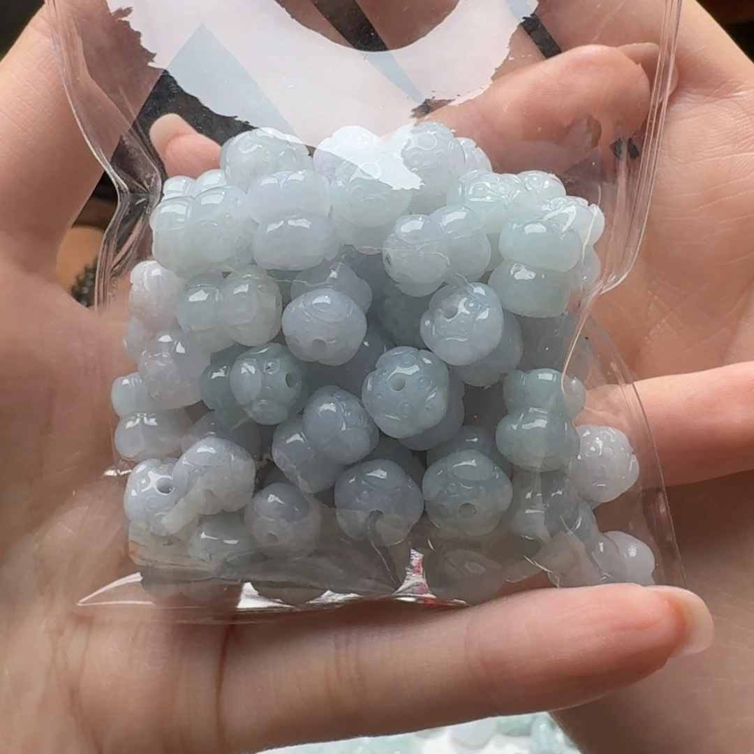未镶嵌挂件翡翠福利1个，不包邮，拍邮费发货