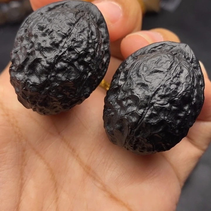 文玩核桃把件37尺蟒纹龙蛋