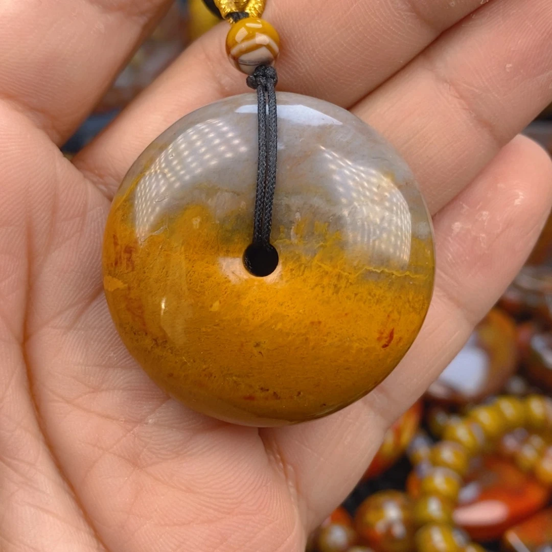 玛瑙/玉髓颈饰未镶嵌