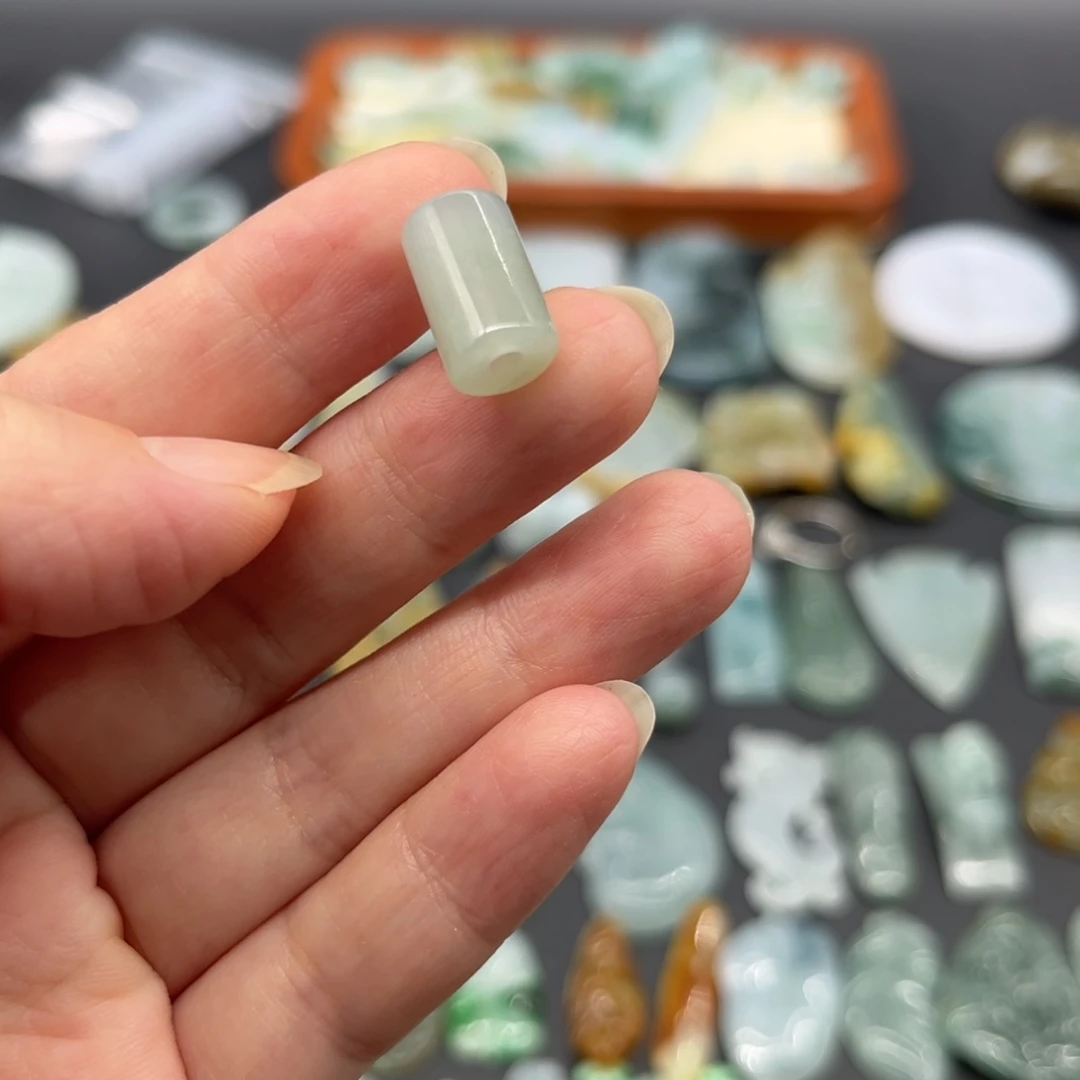 颈饰未镶嵌翡翠桶珠