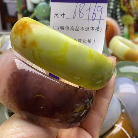 未镶嵌蛇纹石玉手镯娜*