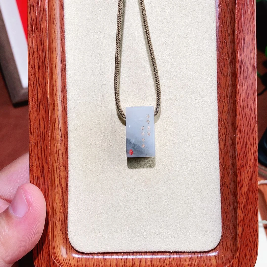 和田玉未镶嵌颈饰和田玉 030