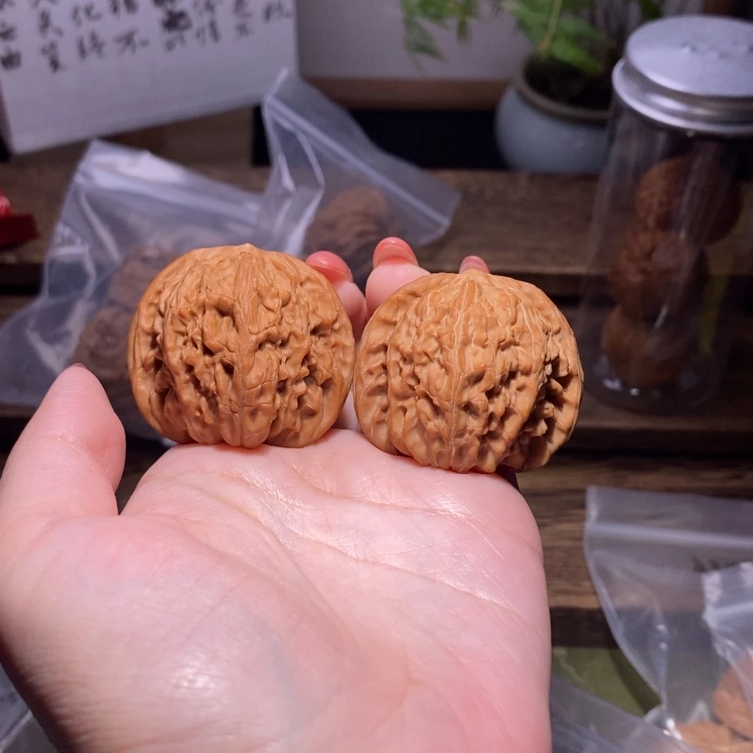 自***士文玩核桃吊坠全品40承德血磨正磨1915