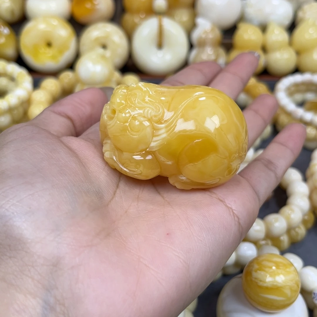 琥珀未镶嵌手串……