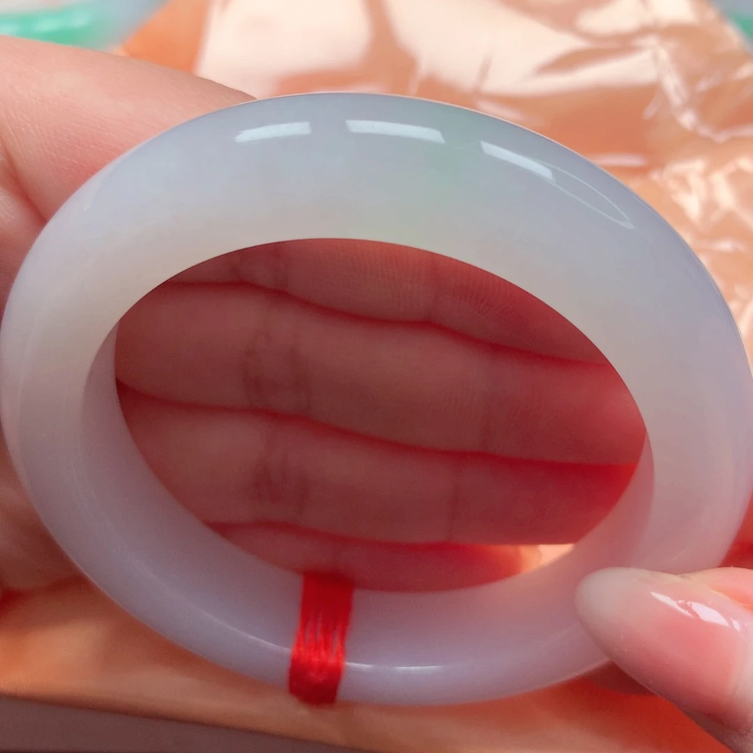 翡翠手镯未镶嵌冰胶月光68