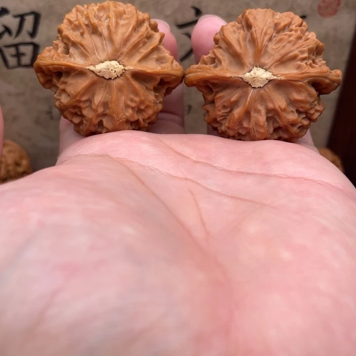 文玩核桃把件44宫灯