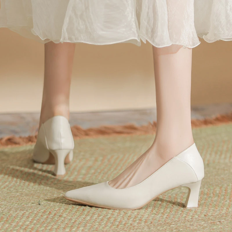 法式新款高跟浅口一脚蹬尖头白色面试时尚单鞋气质软皮百搭不累脚