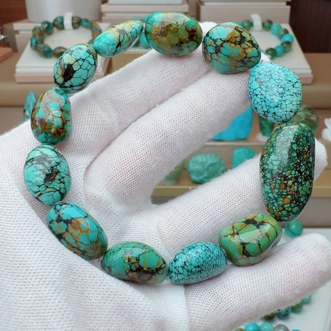 绿松石未镶嵌颈饰