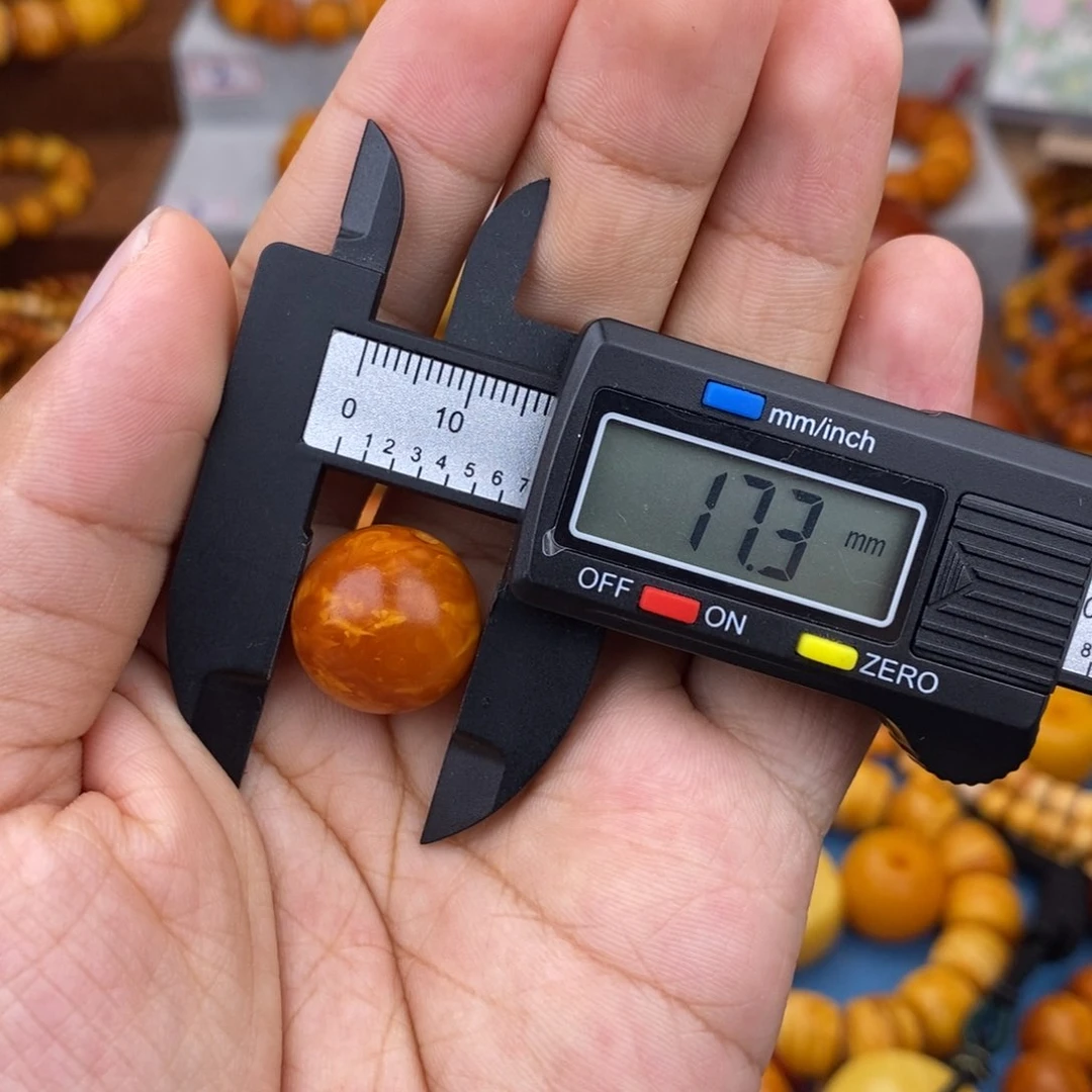 未镶嵌琥珀珠宝奇石