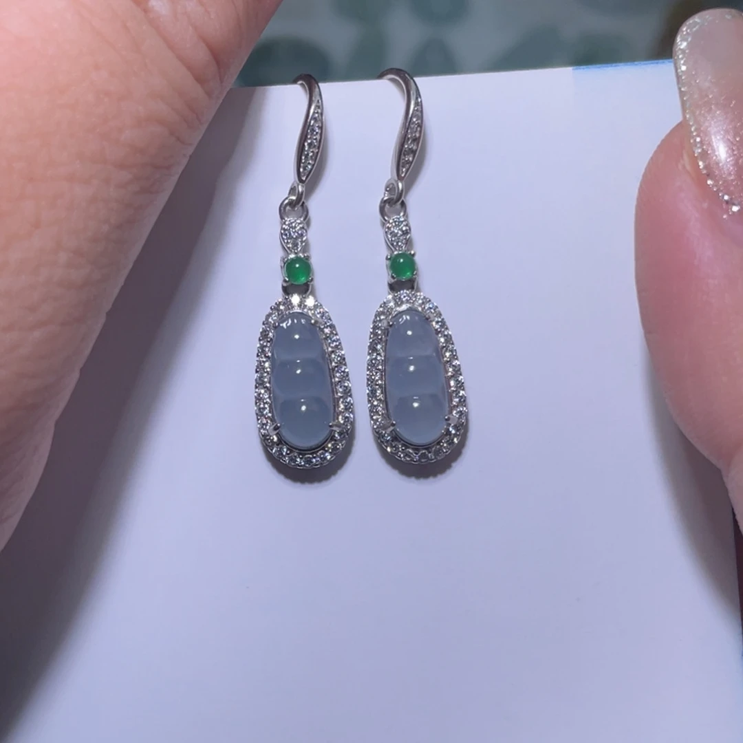 定制翡翠未镶嵌耳饰