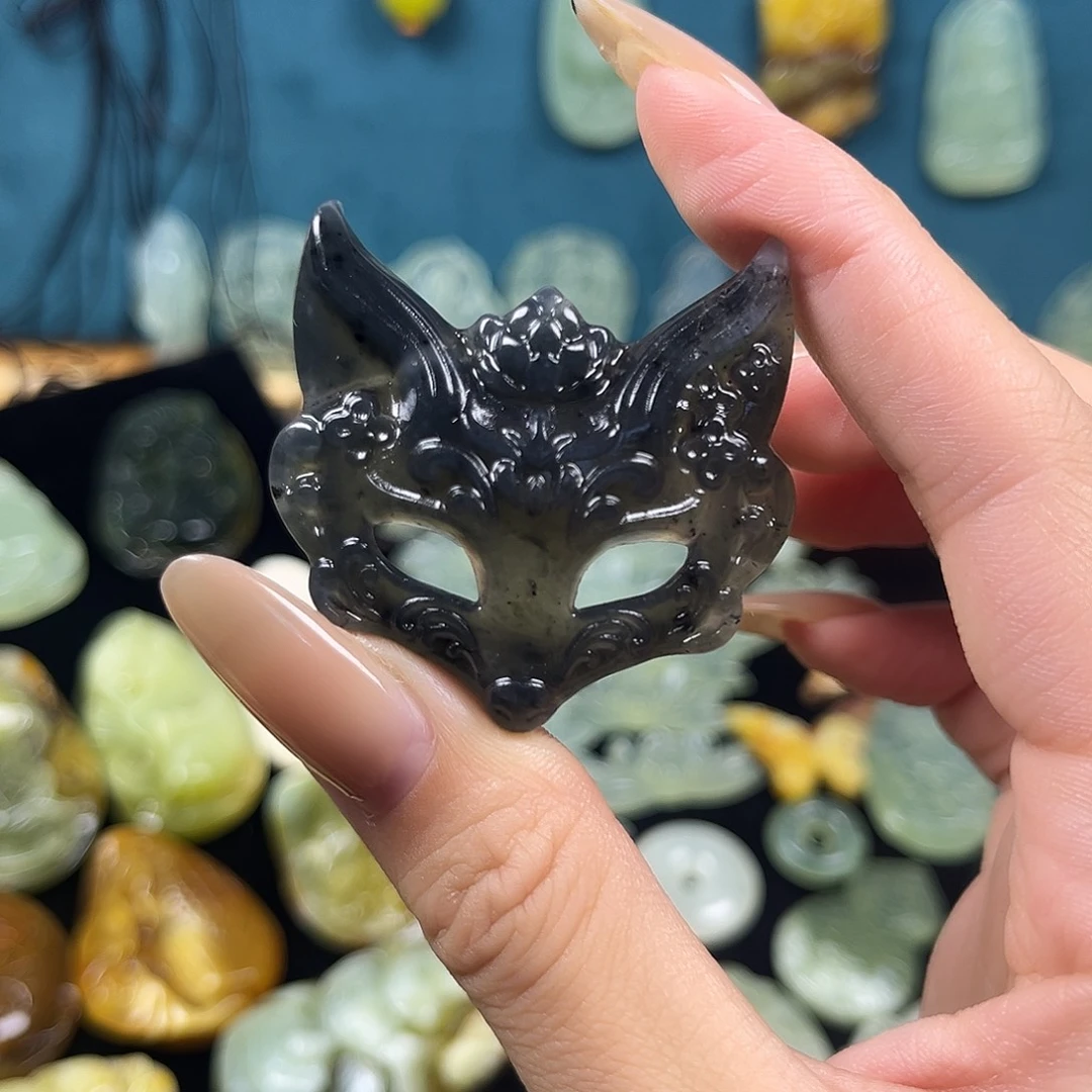 合金蛇纹石玉颈饰
