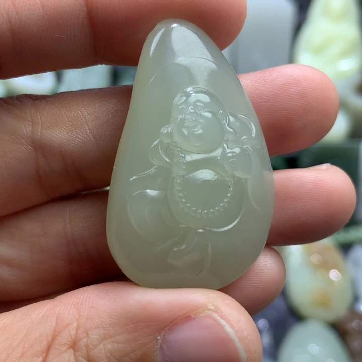 和田玉颈饰未镶嵌