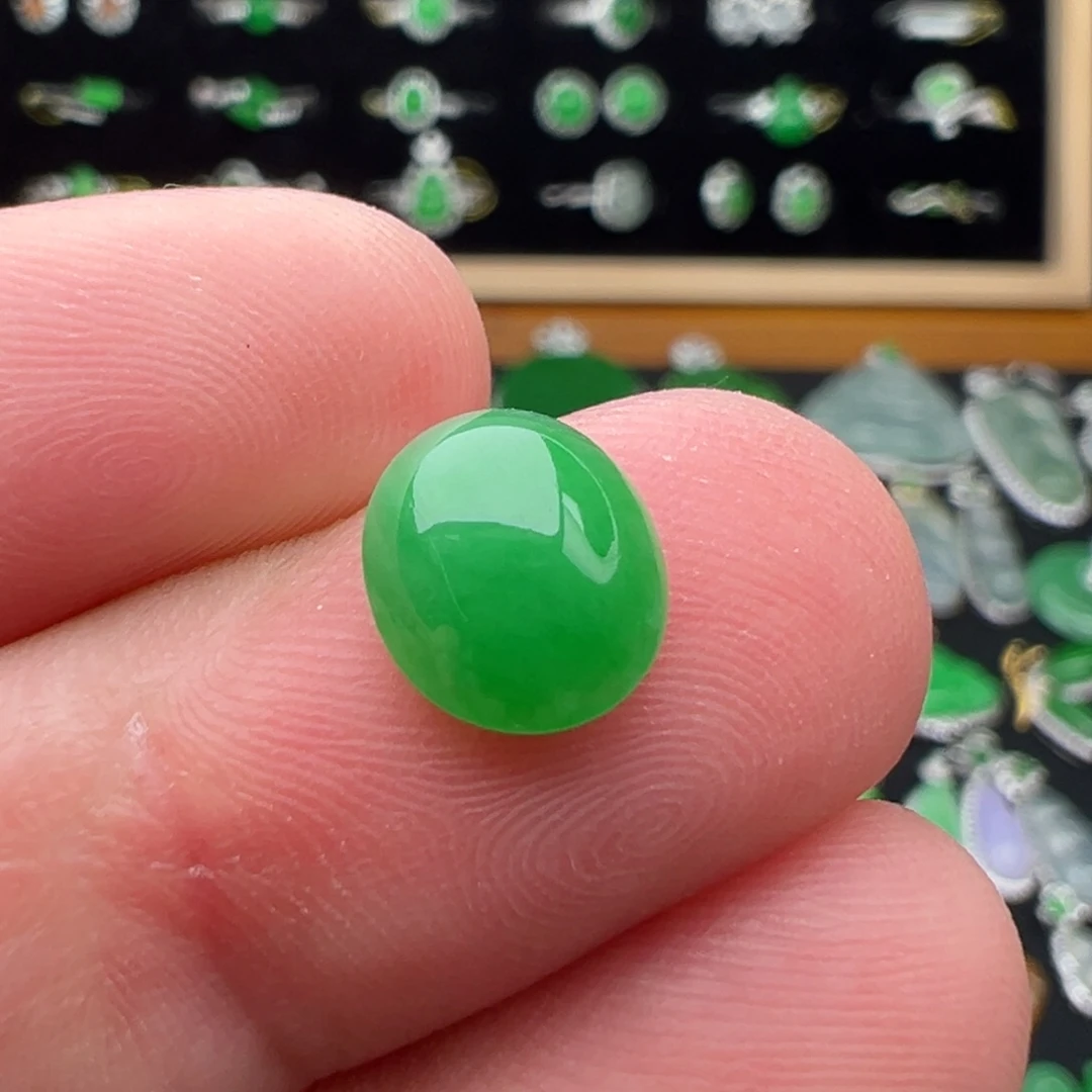 翡翠未镶嵌颈饰蛋面9.4