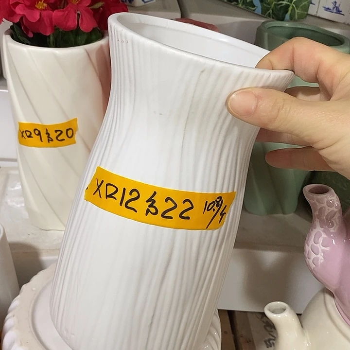 陶摆件陶盆有孔 瑕疵针孔漏釉介意勿拍外口 12外高22