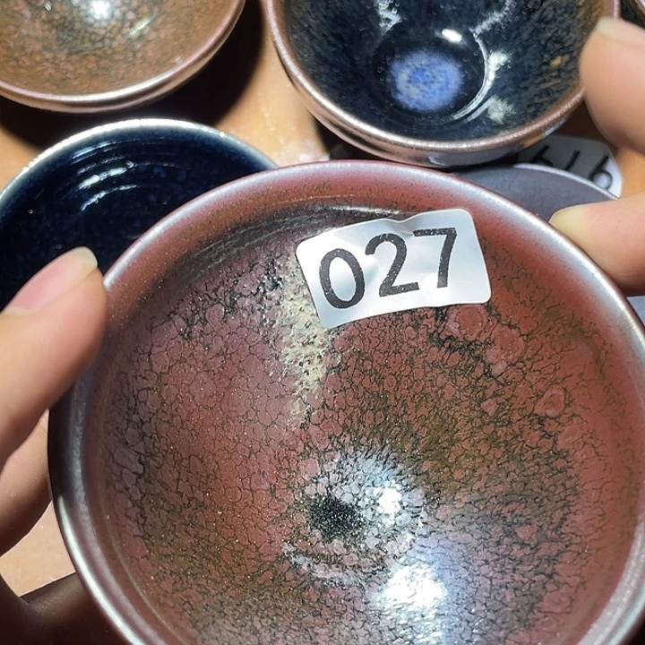 摆件突出自己最新动态了