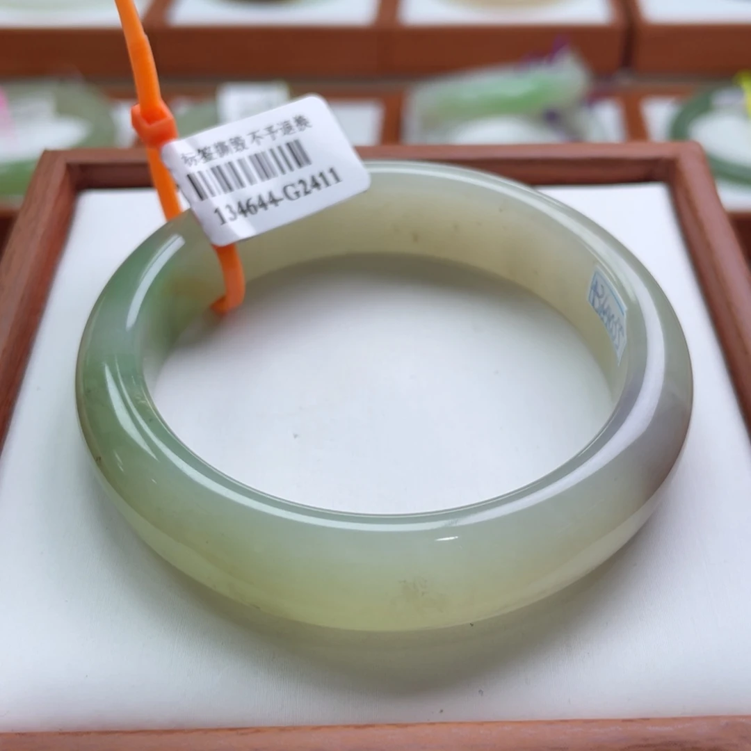 【闪购商品】未镶嵌手镯和田玉94 54/55