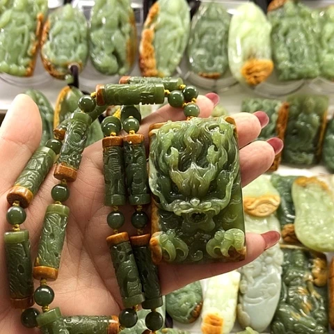 和田玉未镶嵌挂件