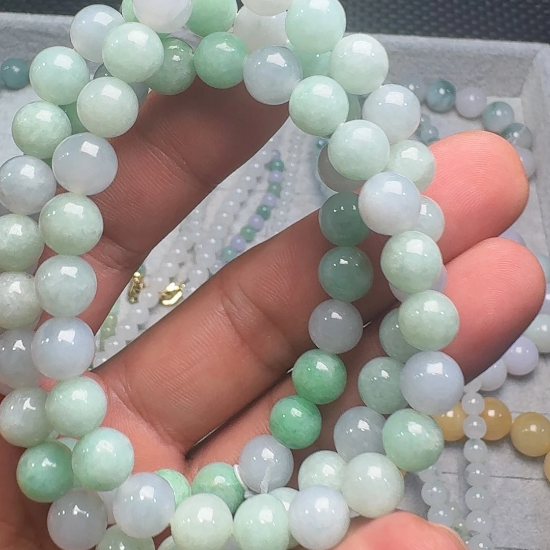 定制翡翠未镶嵌项链