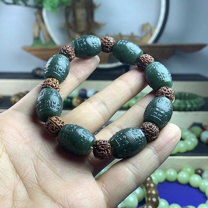 和田玉未镶嵌手串