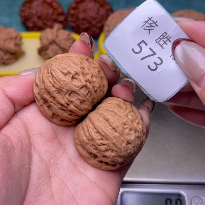 把件文玩核桃铁锤36.573