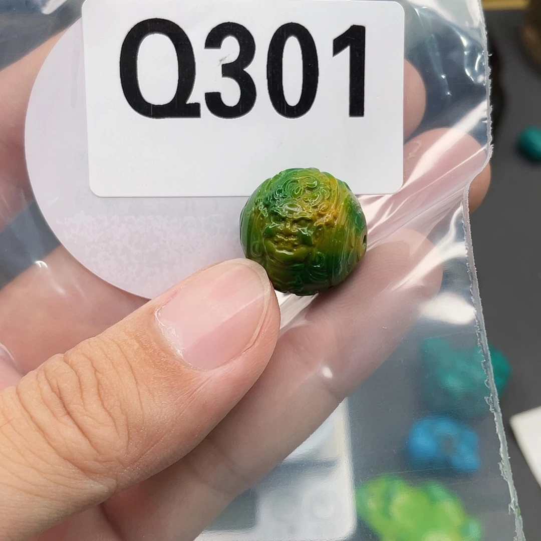 湖北十堰原矿绿小松