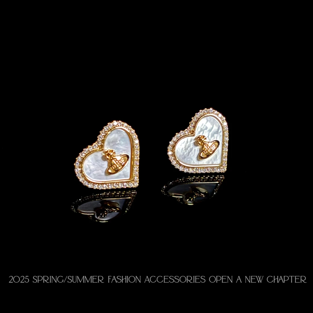 铜合金耳饰 镀k金 2025款C6143【心际星幻】AUYING MUMU 耳钉