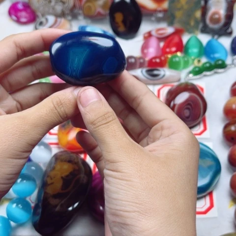 玛瑙/玉髓耳钉合金