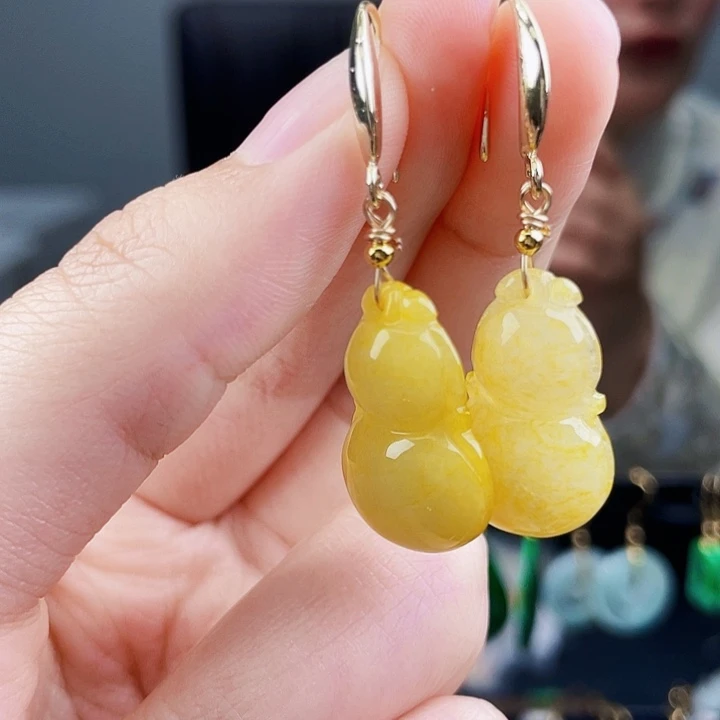 翡翠耳饰未镶嵌饰品