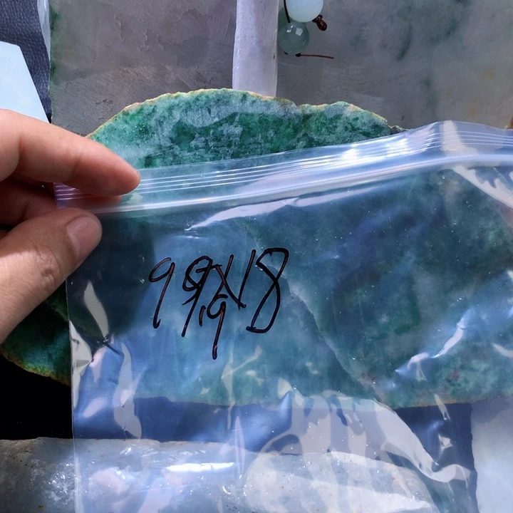 翡翠未镶嵌颈饰大*缅甸天然翡翠吊坠牌子片料珠子平安扣