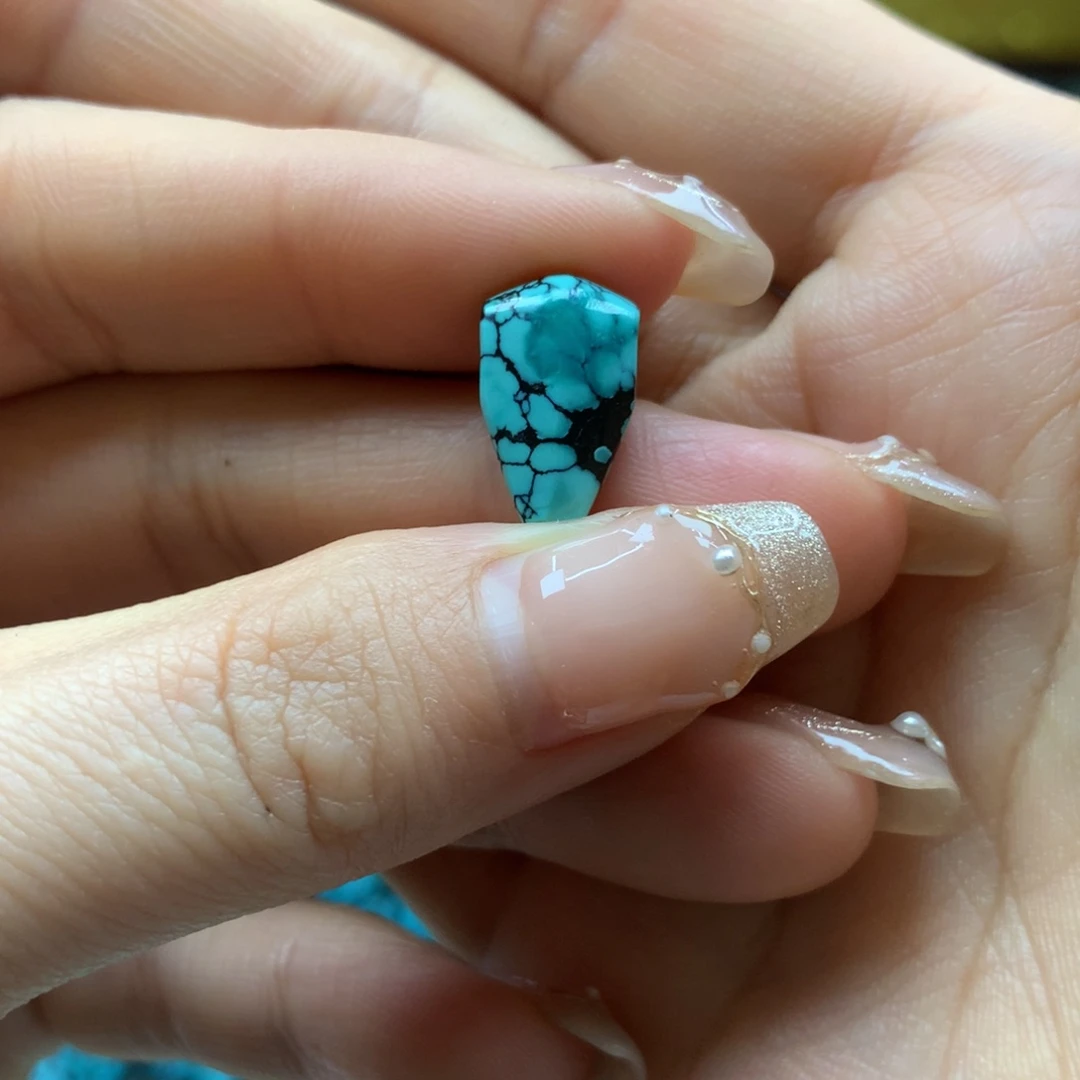 绿松石配饰未镶嵌