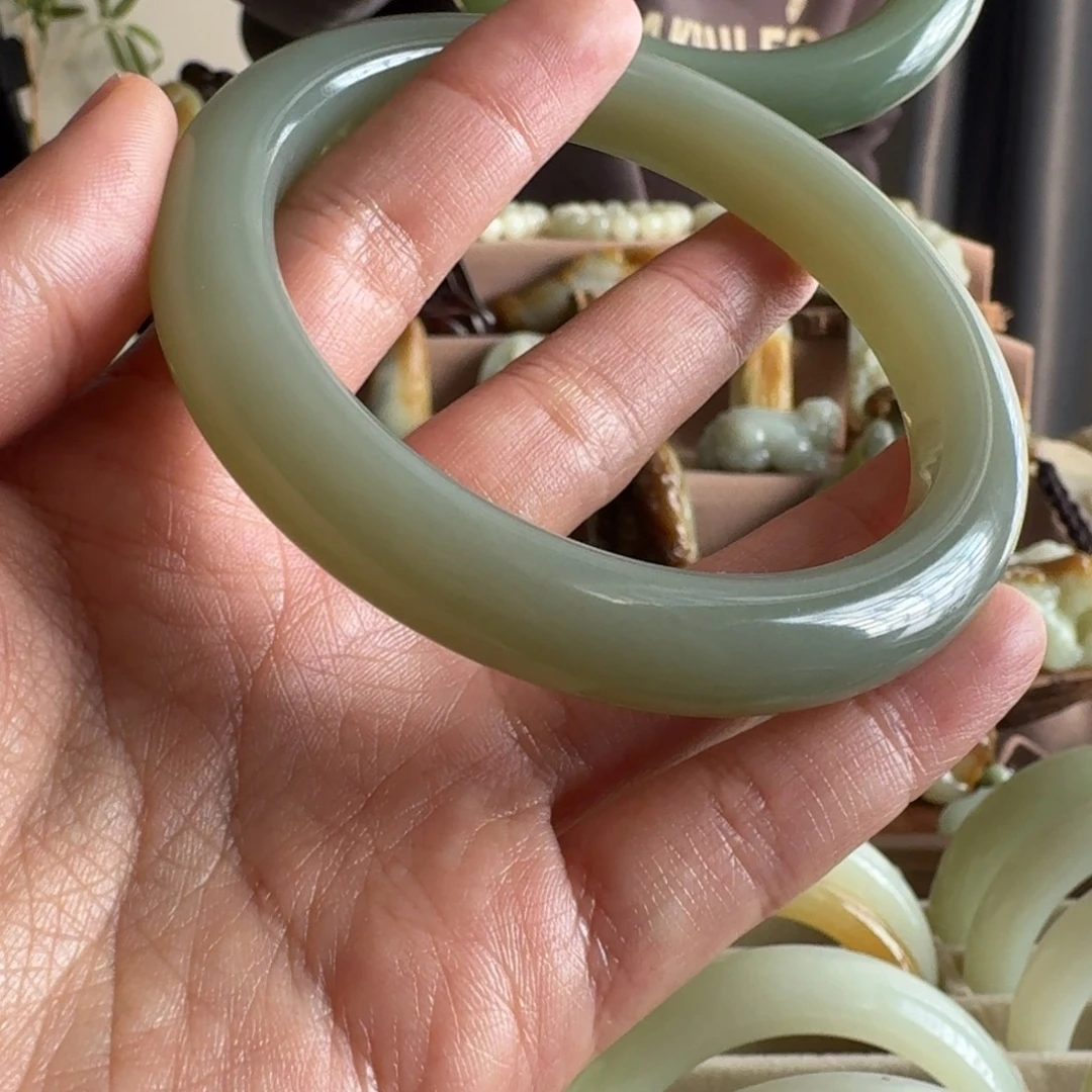 和田玉（糖玉）未镶嵌手链