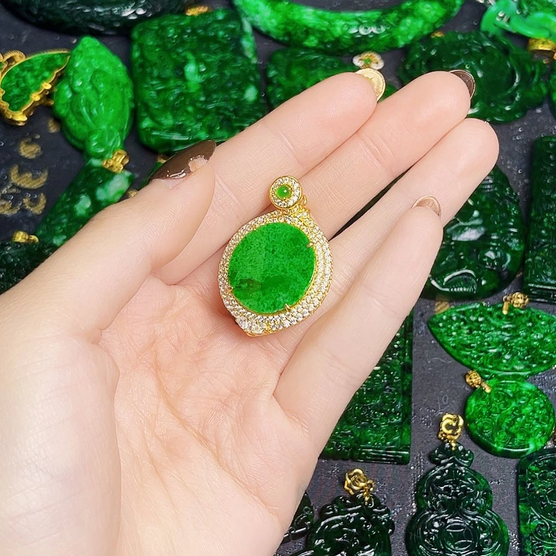 颈饰银S925镶嵌翡翠多样性