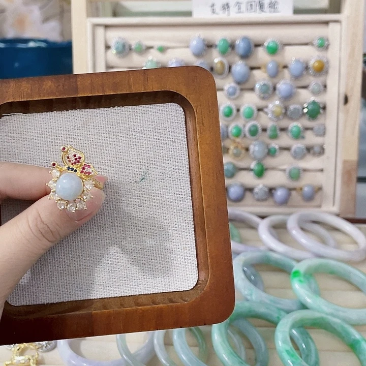 翡翠未镶嵌颈饰天然翡翠Ａ货