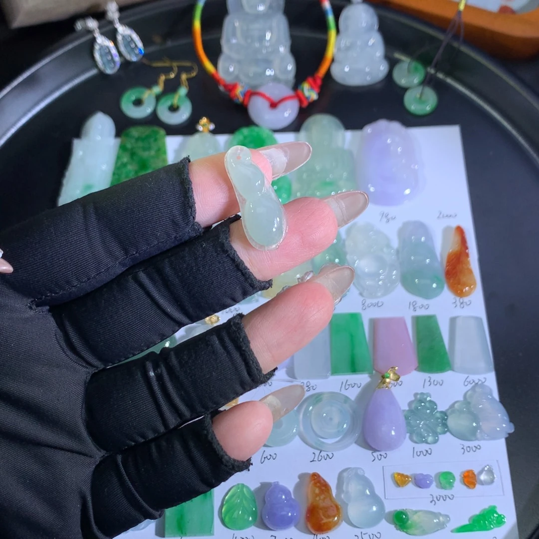 翡翠未镶嵌吊坠(不含链)冰晴豆