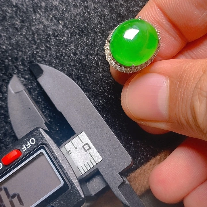 翡翠未镶嵌戒指戒指
