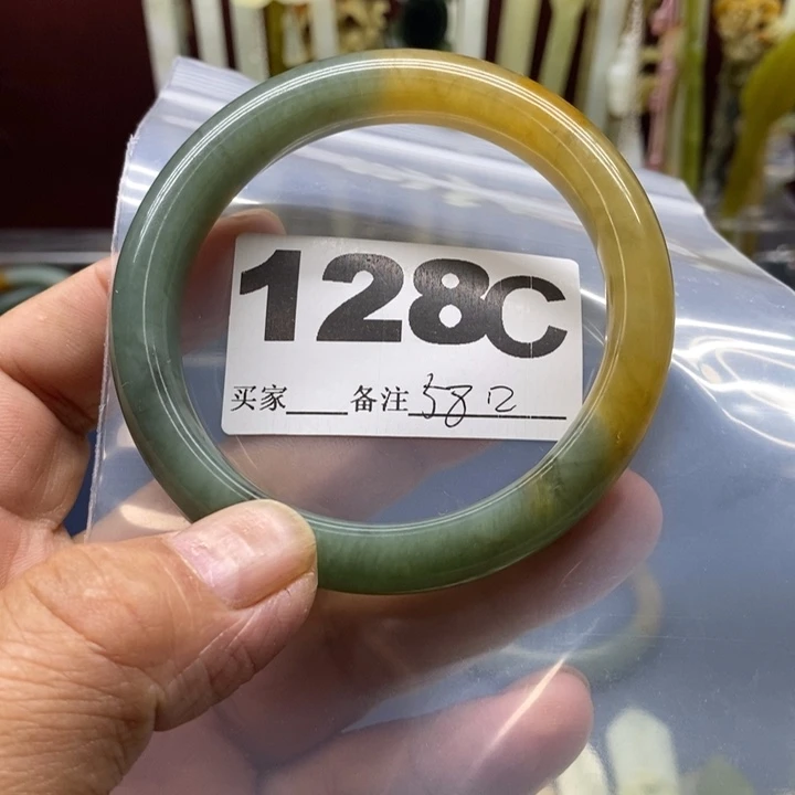 透闪石-蛇纹石玉发饰未镶嵌默*